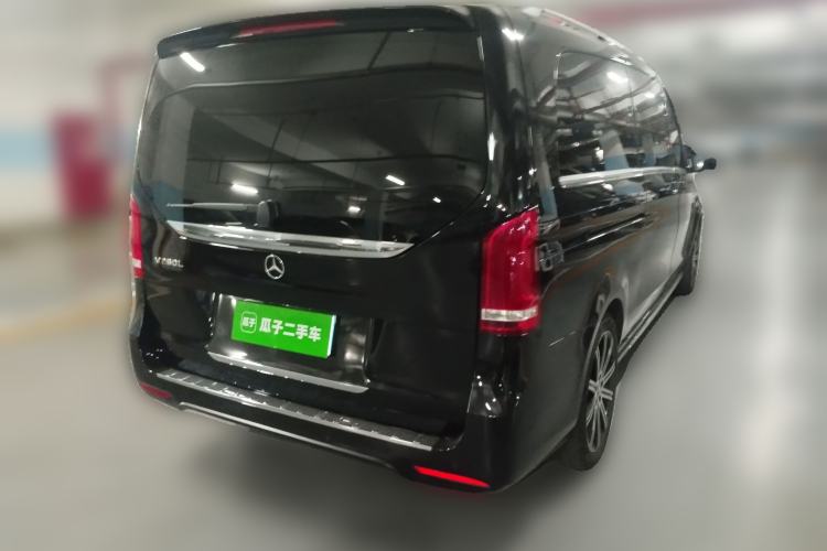 Used Mercedes-Benz V-Class 2020 V 260 L Long-wheelbase Luxury Edition Rear Right 45 Deg
