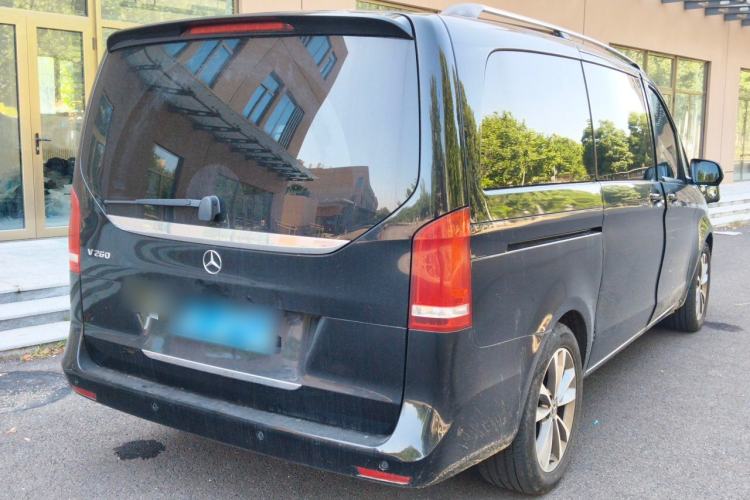 Used Mercedes-Benz V-Class 2020 V 260 Avantgarde Edition Rear Right 45 Deg