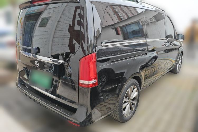 Used Mercedes-Benz V-Class 2020 V 260 Avantgarde Edition Rear Right 45 Deg