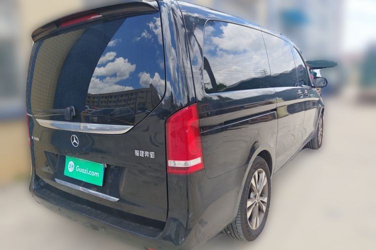 Used Mercedes-Benz V-Class 2020 V 260 Avantgarde Edition Rear Right 45 Deg