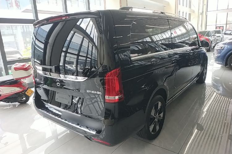 Used Mercedes-Benz V-Class 2020 V 260 L Long-wheelbase Luxury Edition Rear Right 45 Deg