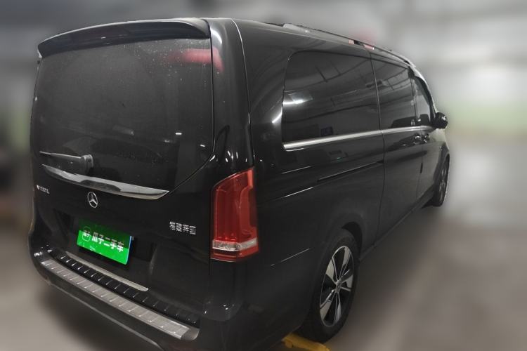 Used Mercedes-Benz V-Class 2020 V 260 L Long-wheelbase Luxury Edition Rear Right 45 Deg
