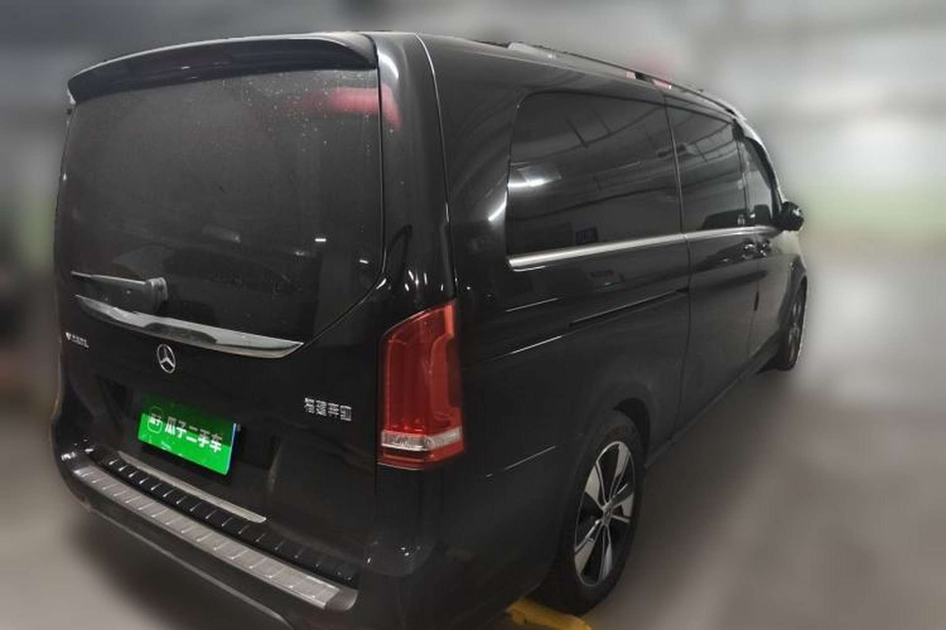 Used Mercedes-Benz V-Class 2020 V 260 L Long-wheelbase Luxury Edition Rear Right 45 Deg