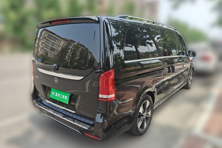 Used Mercedes-Benz V-Class 2020 V 260 L Long-wheelbase Luxury Edition Rear Right 45 Deg