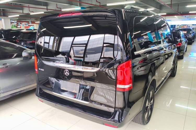 Used Mercedes-Benz V-Class 2020 V 260 Prestige Edition Rear Right 45 Deg