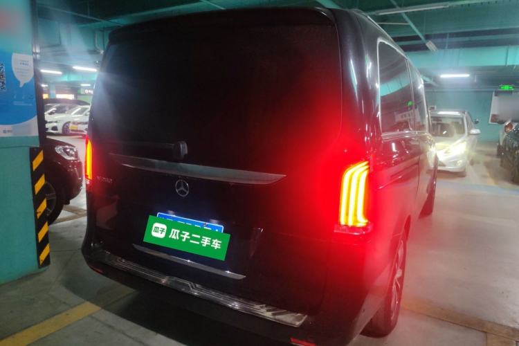Used Mercedes-Benz V-Class 2020 V 260 Avantgarde Edition Rear Right 45 Deg