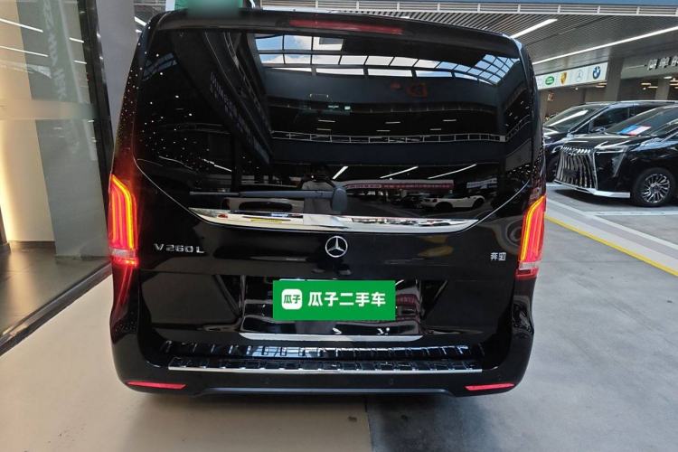 Used Mercedes-Benz V-Class 2020 V 260 L Long-wheelbase Luxury Edition Rear