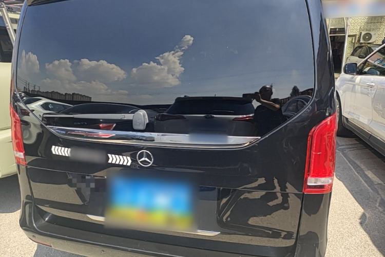 Used Mercedes-Benz V-Class 2020 V 260 Avantgarde Edition Rear