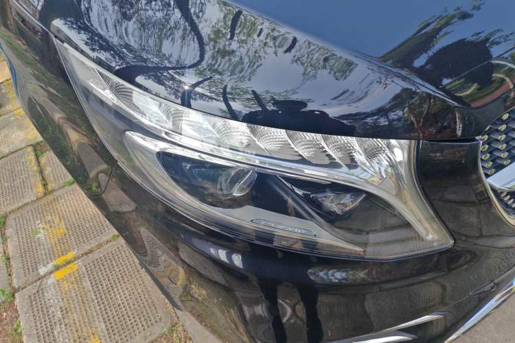 Used Mercedes-Benz V-Class 2020 V 260 L Long-wheelbase Luxury Edition Right Front Headlight