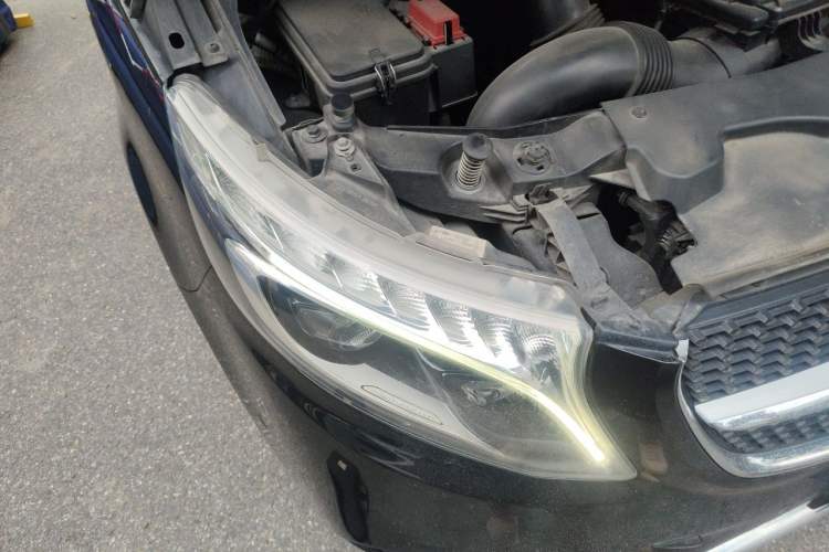 Used Mercedes-Benz V-Class 2020 V 260 L Long-wheelbase Luxury Edition Right Front Headlight