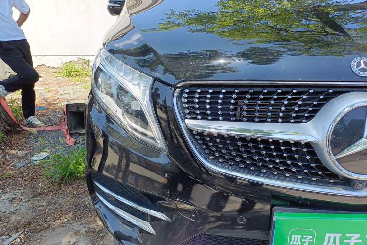 Used Mercedes-Benz V-Class 2020 V 260 L Long-wheelbase Luxury Edition Right Front Headlight