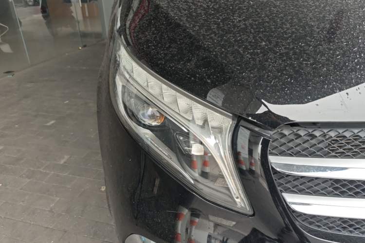 Used Mercedes-Benz V-Class 2020 V 260 Prestige Edition Right Front Headlight