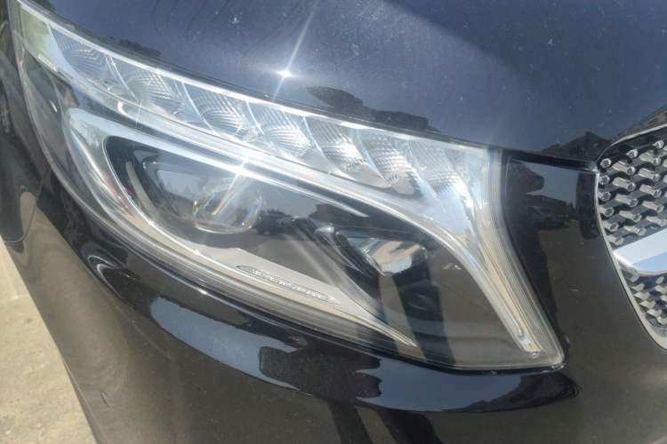 Used Mercedes-Benz V-Class 2020 V 260 L Long-wheelbase Luxury Edition Right Front Headlight