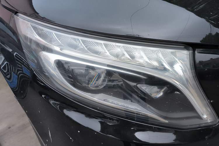 Used Mercedes-Benz V-Class 2020 V 260 L Long-wheelbase Luxury Edition Right Front Headlight