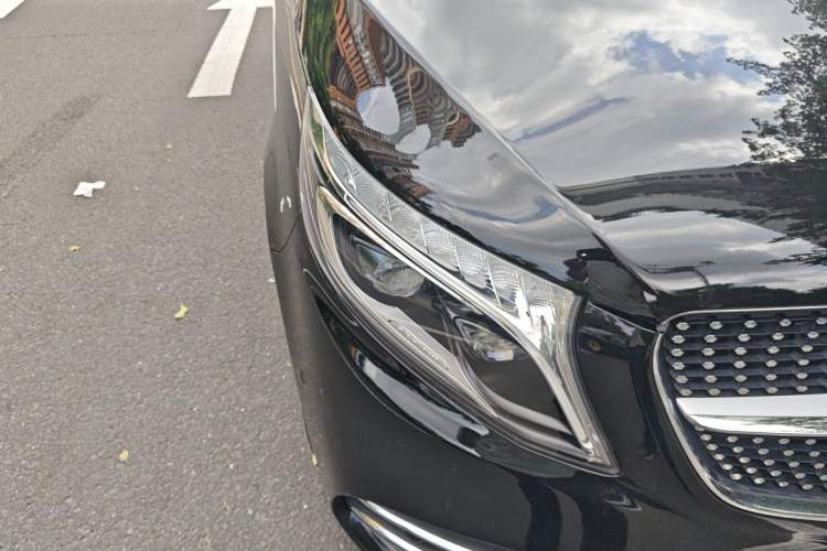 Used Mercedes-Benz V-Class 2020 V 260 L Long-wheelbase Luxury Edition Right Front Headlight
