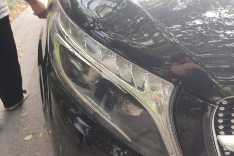 Used Mercedes-Benz V-Class 2020 V 260 L Long-wheelbase Luxury Edition Right Front Headlight