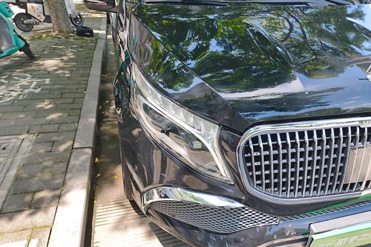 Used Mercedes-Benz V-Class 2020 V 260 L Long-wheelbase Luxury Edition Right Front Headlight
