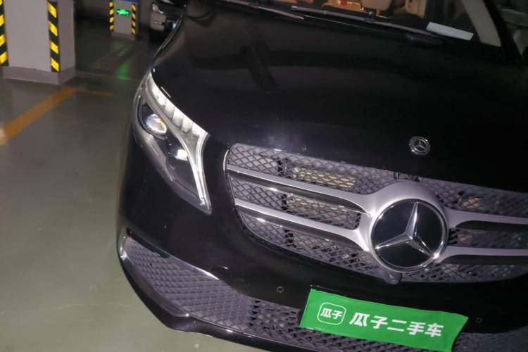 Used Mercedes-Benz V-Class 2020 V 260 Prestige Edition Right Front Headlight