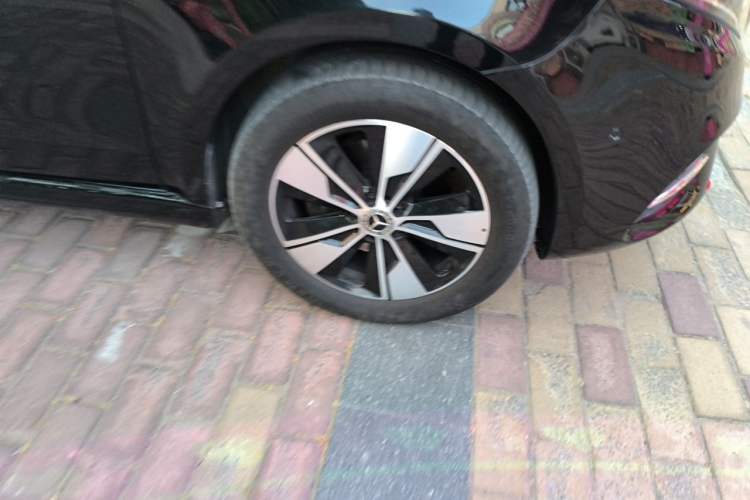 Used Mercedes-Benz V-Class 2020 V 260 L Long-wheelbase Luxury Edition Right Front Wheel Hub