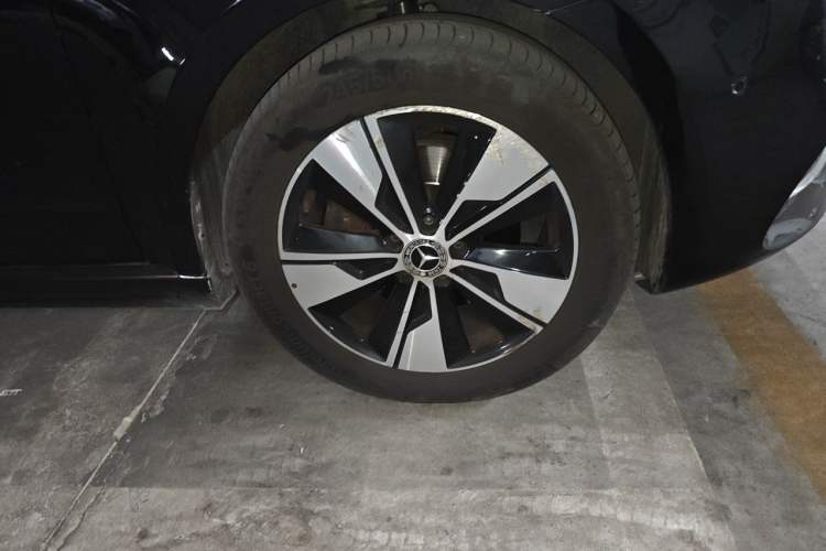 Used Mercedes-Benz V-Class 2020 V 260 L Long-wheelbase Luxury Edition Right Front Wheel Hub