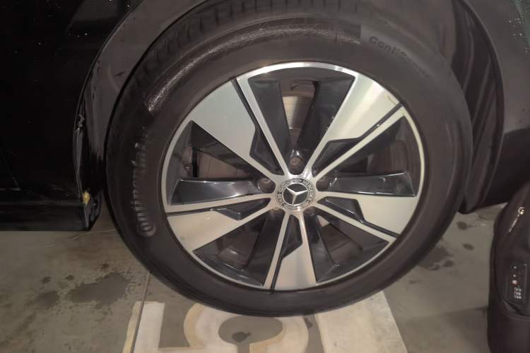 Used Mercedes-Benz V-Class 2020 V 260 L Long-wheelbase Luxury Edition Right Front Wheel Hub
