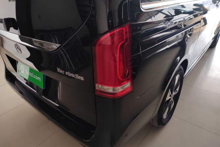 Used Mercedes-Benz V-Class 2020 V 260 Prestige Edition Right Rear Taillight