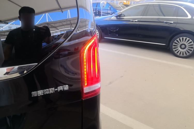 Used Mercedes-Benz V-Class 2020 V 260 Prestige Edition Right Rear Taillight