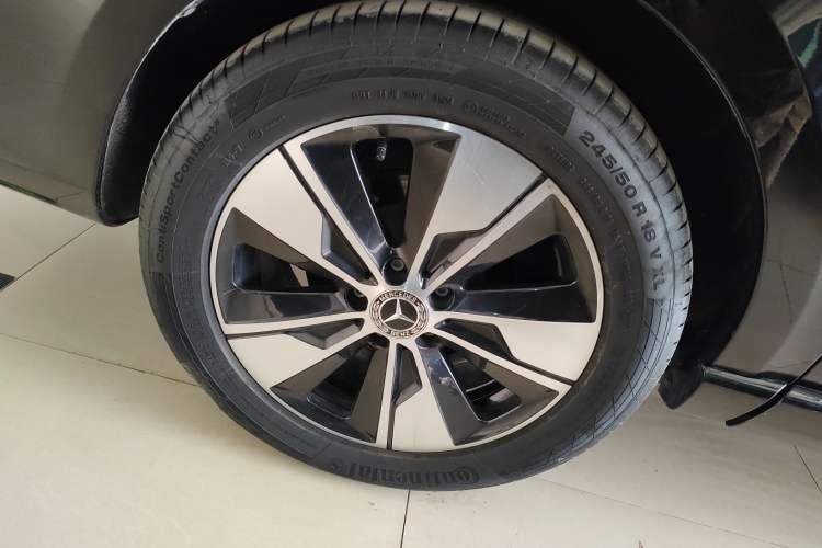Used Mercedes-Benz V-Class 2020 V 260 Prestige Edition Right Rear Wheel Hub