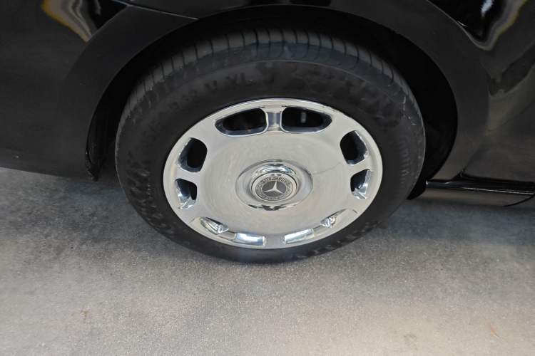 Used Mercedes-Benz V-Class 2020 V 260 L Long-wheelbase Luxury Edition Right Rear Wheel Hub