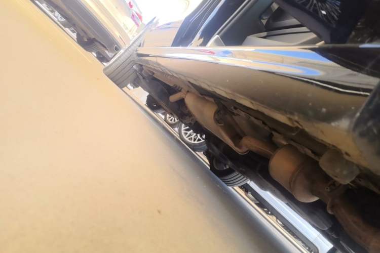 Used Mercedes-Benz V-Class 2020 V 260 Prestige Edition Right Side Sill