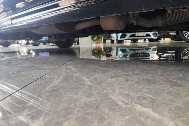 Used Mercedes-Benz V-Class 2020 V 260 Prestige Edition Right Side Sill