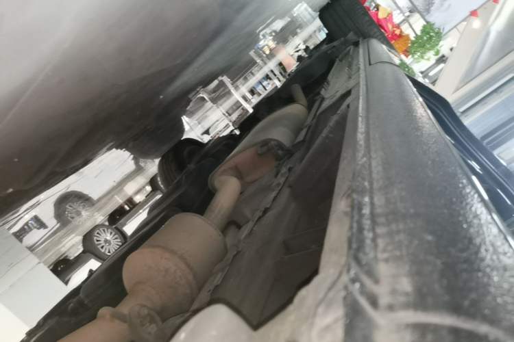 Used Mercedes-Benz V-Class 2020 V 260 Avantgarde Edition Right Side Sill