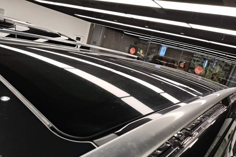 Used Mercedes-Benz V-Class 2020 V 260 L Long-wheelbase Luxury Edition Roof