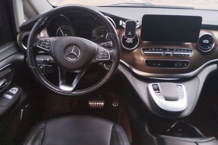 Used Mercedes-Benz V-Class 2020 V 260 L Long-wheelbase Luxury Edition Steering Wheel