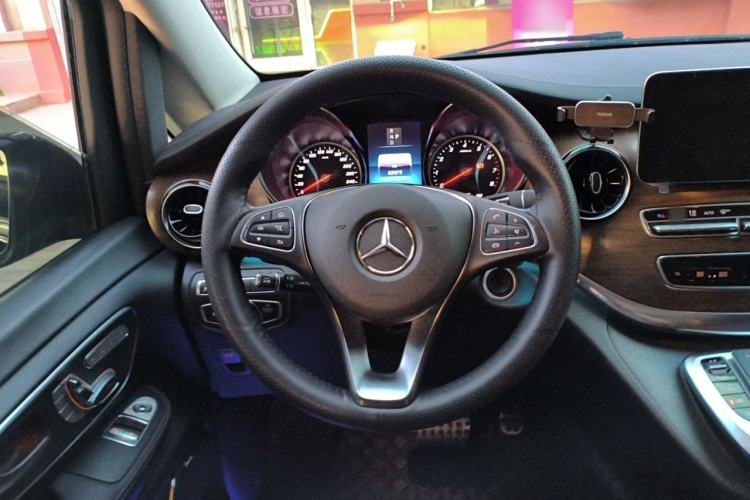 Used Mercedes-Benz V-Class 2020 V 260 L Long-wheelbase Luxury Edition Steering Wheel