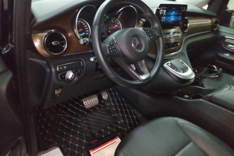 Used Mercedes-Benz V-Class 2020 V 260 L Long-wheelbase Luxury Edition Steering Wheel
