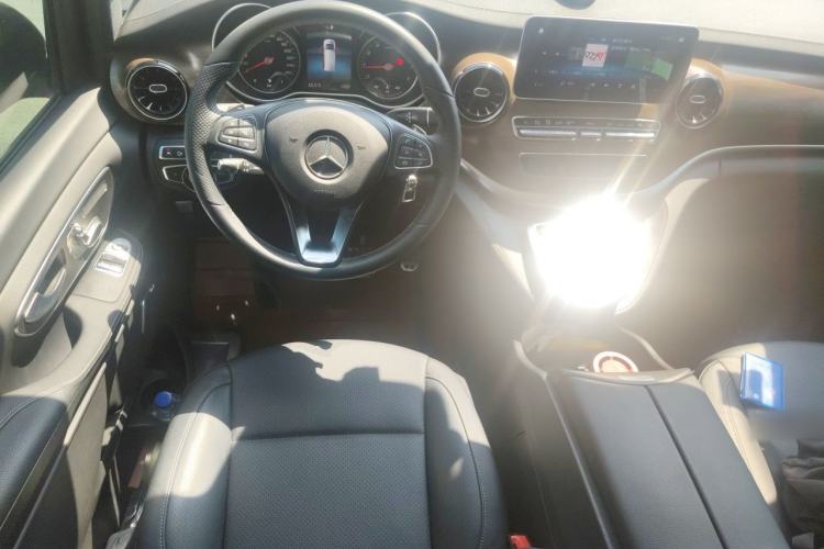 Used Mercedes-Benz V-Class 2020 V 260 L Long-wheelbase Luxury Edition Steering Wheel