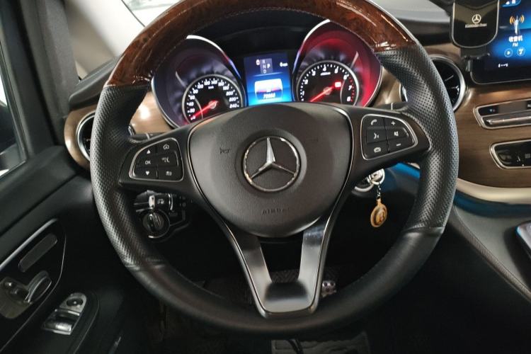 Used Mercedes-Benz V-Class 2020 V 260 L Long-wheelbase Luxury Edition Steering Wheel