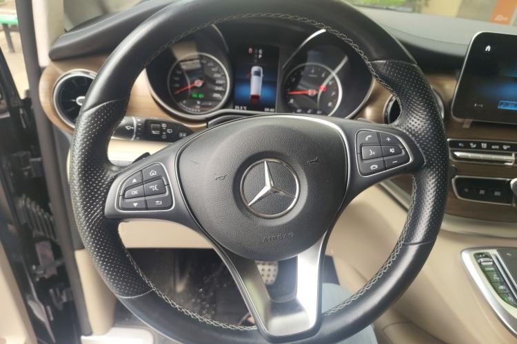 Used Mercedes-Benz V-Class 2020 V 260 L Long-wheelbase Luxury Edition Steering Wheel
