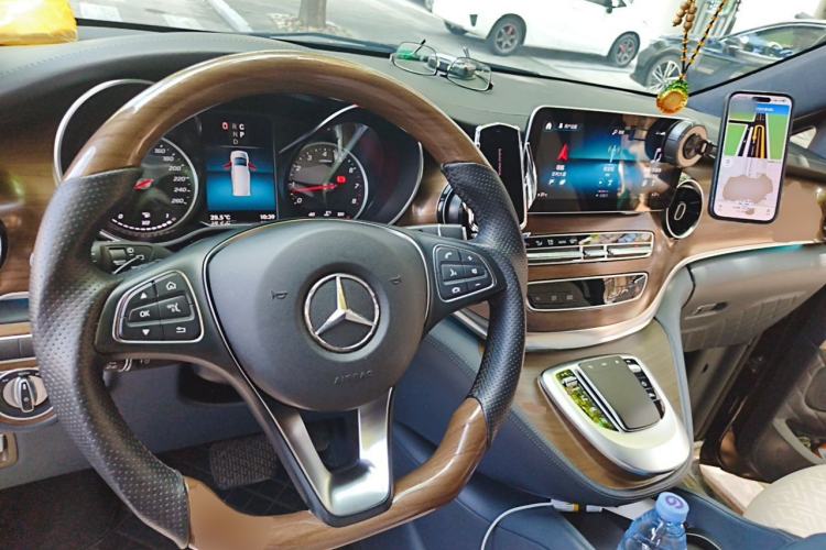 Used Mercedes-Benz V-Class 2020 V 260 L Long-wheelbase Luxury Edition Steering Wheel