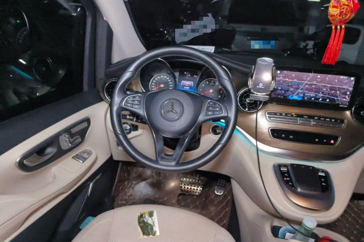 Used Mercedes-Benz V-Class 2020 V 260 Prestige Edition Steering Wheel