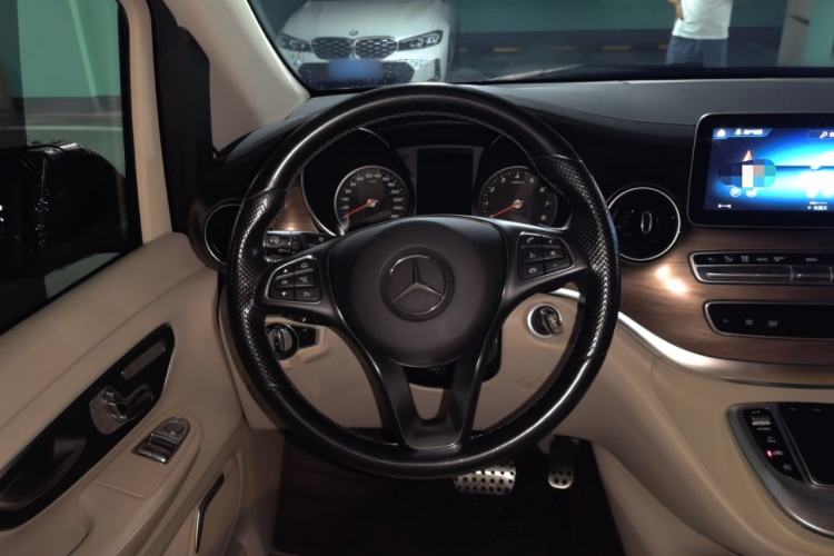 Used Mercedes-Benz V-Class 2020 V 260 L Long-wheelbase Luxury Edition Steering Wheel