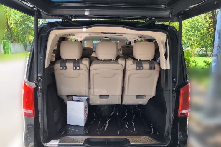 Used Mercedes-Benz V-Class 2020 V 260 L Long-wheelbase Luxury Edition Trunk