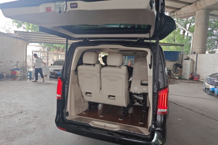 Used Mercedes-Benz V-Class 2020 V 260 Prestige Edition Trunk