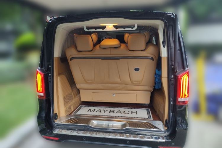 Used Mercedes-Benz V-Class 2020 V 260 L Long-wheelbase Luxury Edition Trunk