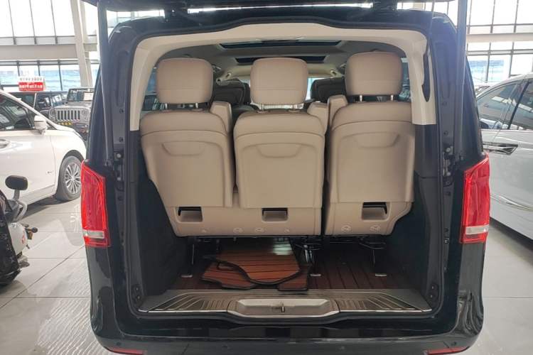 Used Mercedes-Benz V-Class 2020 V 260 Prestige Edition Trunk