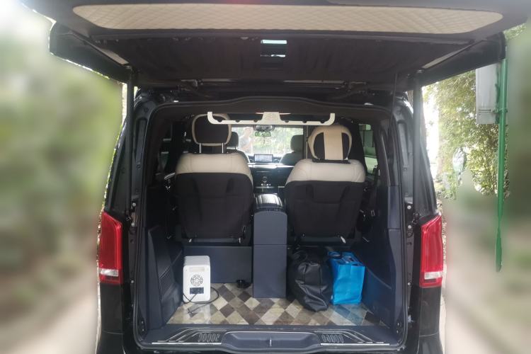 Used Mercedes-Benz V-Class  Trunk