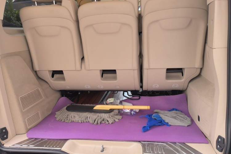 Used Mercedes-Benz V-Class 2020 V 260 Prestige Edition Trunk