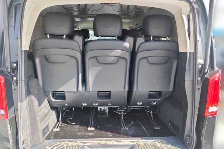 Used Mercedes-Benz V-Class 2020 V 260 Avantgarde Edition Trunk