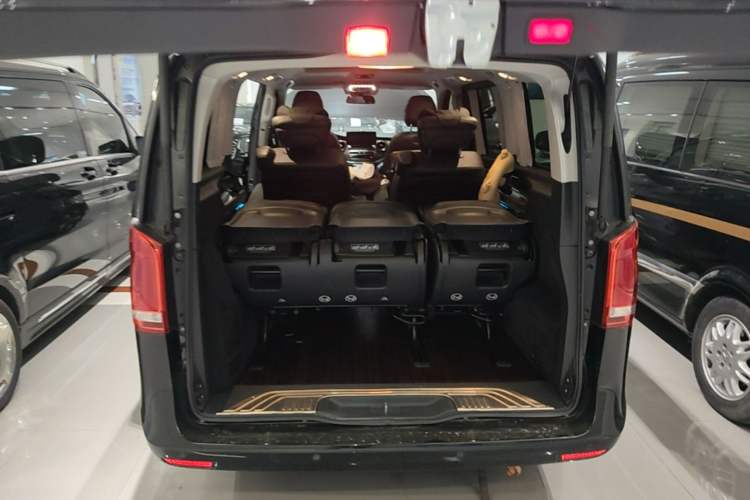 Used Mercedes-Benz V-Class 2020 V 260 Prestige Edition Trunk